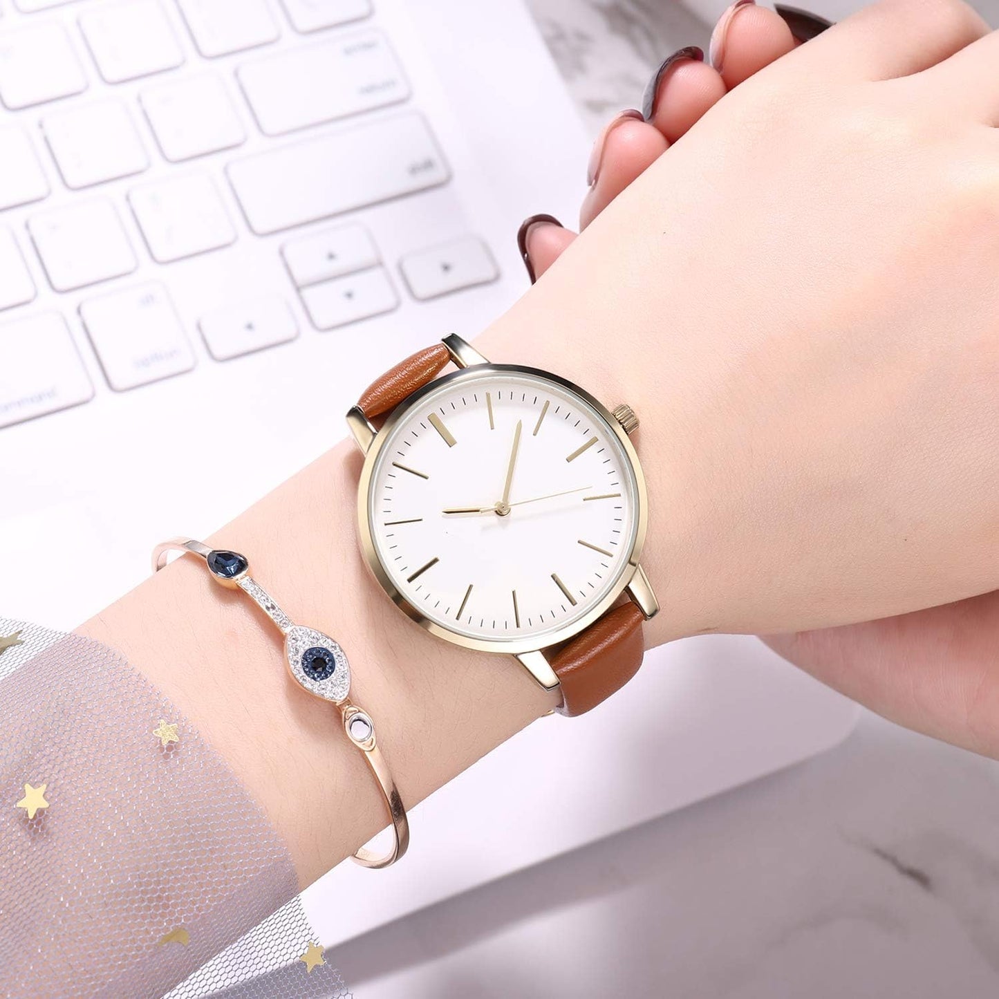 Women'S Watches Leather Band Luxury Quartz Watches Waterproof Fashion Creative Wristwatch for Women Ladies